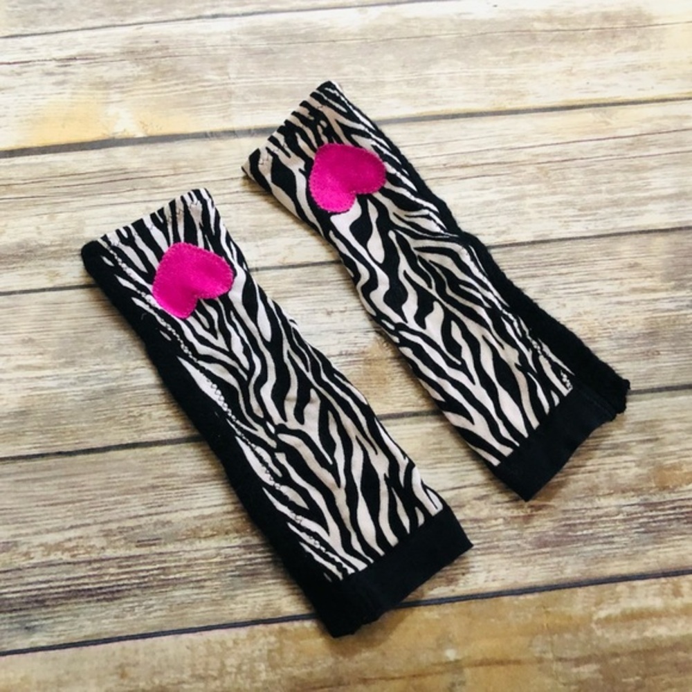 Girls cashmere hand made zebra pattern fingerless gloves